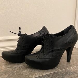 Gianni Bini Black Booties